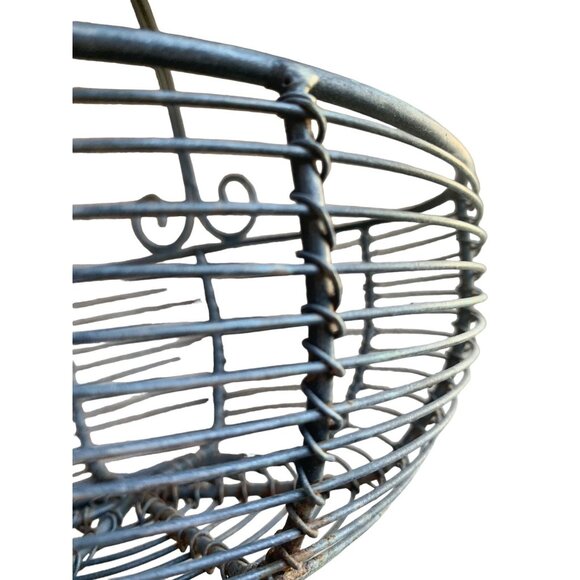 Vintage Chicken Egg Metal Wire Basket w Handle, Hand Tied, Weathered - Picture 5 of 9